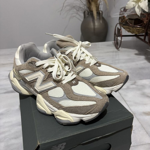 New Balance 9060 unisex sneakers, size 42, beige