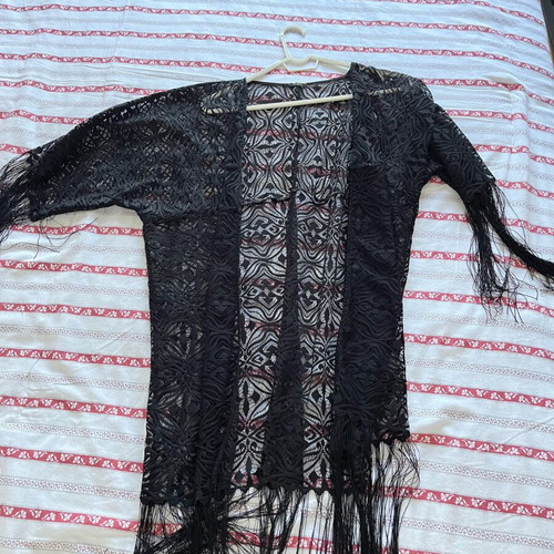 Med black kimono with fringes like new