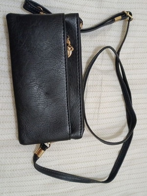 Celestino shoulder bag new, black with three zip compartments