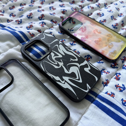 IPhone 15 Pro Cases like new