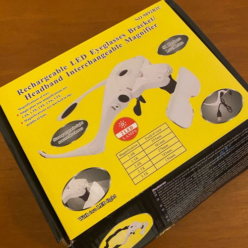 Magnifying glasses new with lenses and white LED light