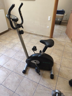 Exercise bike used with eight training levels