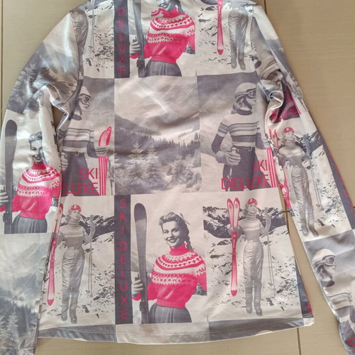 Crivit thermal shirt like new with vintage design