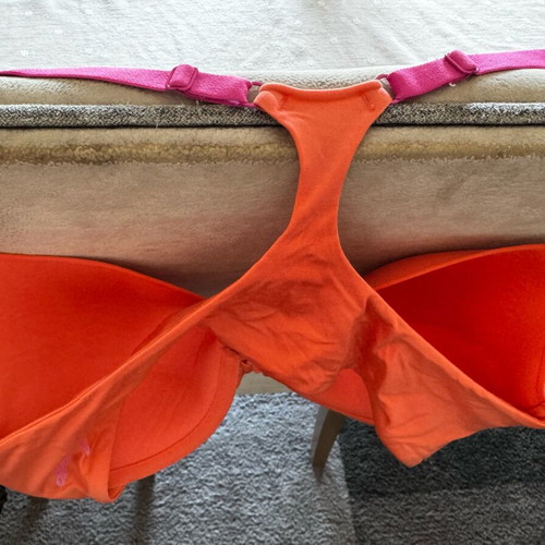DKNY bra like new, sports style, coral with purple straps, 85C