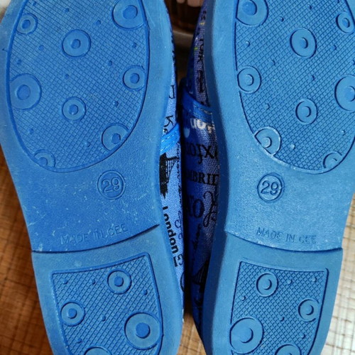Children's anatomical slippers like new, blue, size 29 for boys