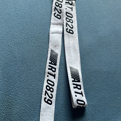 Fabric belt like new with adjustable length and metal buckle