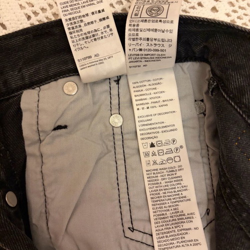 Levi's 501 black denim shorts like new