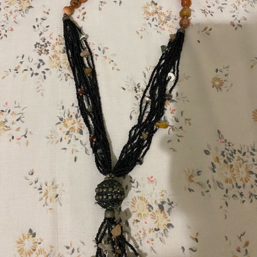 Necklace with semi-precious stones new, black and orange
