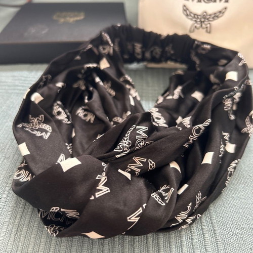 MCM hairband new, black with white