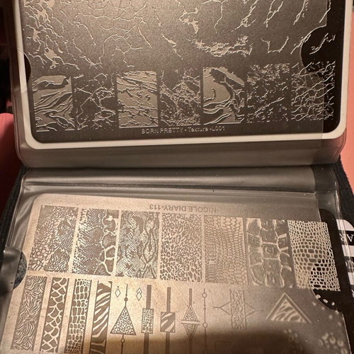 Nail stamps like new, set of 19 with case