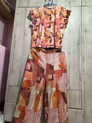 Summer set airy like new, multicolor, blouse size L and pants 44