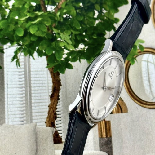 Omega De Ville Men's Quartz Watch Ref. 196.1150 like new, black and silver