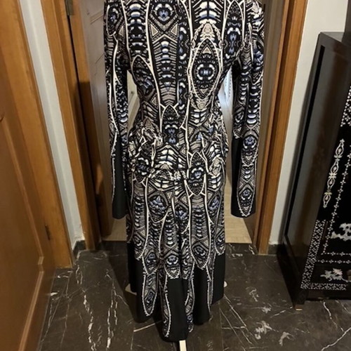 Ethnic Aztec Design Spring Dress fitted midi or maxi Bodyflirt Boutique used