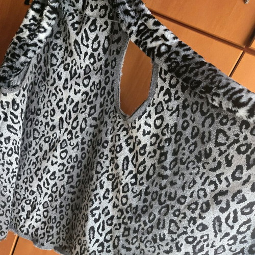 Women's sleeveless animal print vest new, black and gray