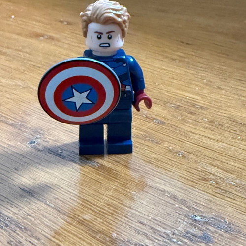 Lego Marvel Avengers Tower Captain America figure like new