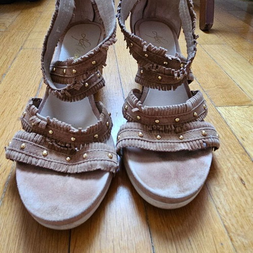 Alpe suede women's sandals size 39 like new, beige, 7 cm heel