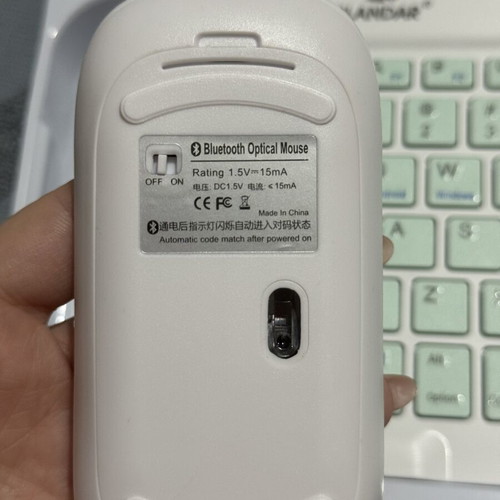 Keyboard and mouse set English BT like new