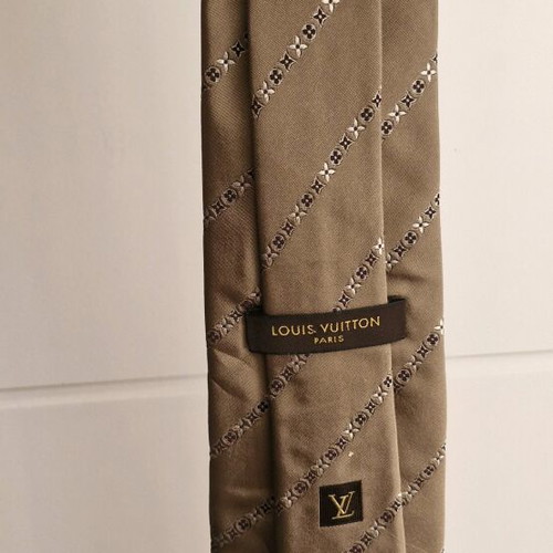 Louis Vuitton tie used, 100% silk, beige brown