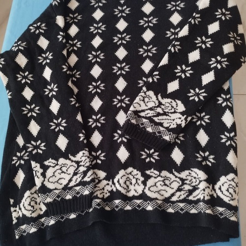 Vintage Black and White Jacquard Sweater XL/XXL like new