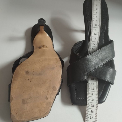 Zara leather mules sandals used, size 37/38, black