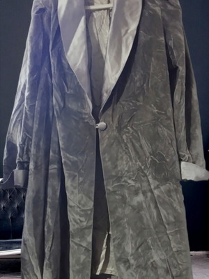 Vintage velvet coat like new, light gray elephant color, Only XL