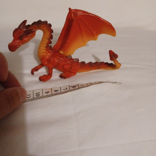 Dragon figure like new