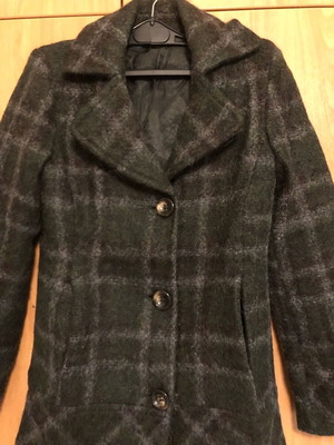 Benetton checked coat like new, black and green, size S