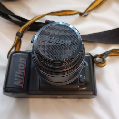 Nikon F-601 Analog SLR Camera with Lens and Bag used, for repair or parts