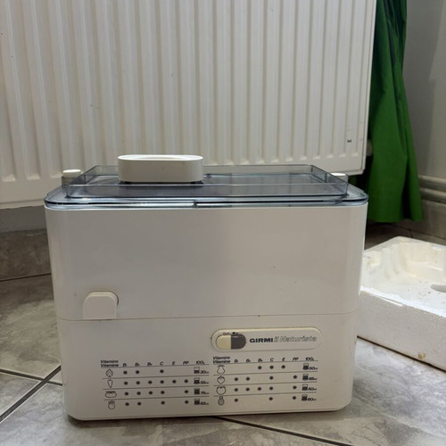 Girmi Il Naturista Centrifuge Automatic CE 16 juicer used