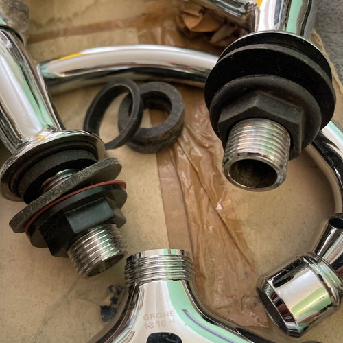 Grohe sink faucet bridge, like new