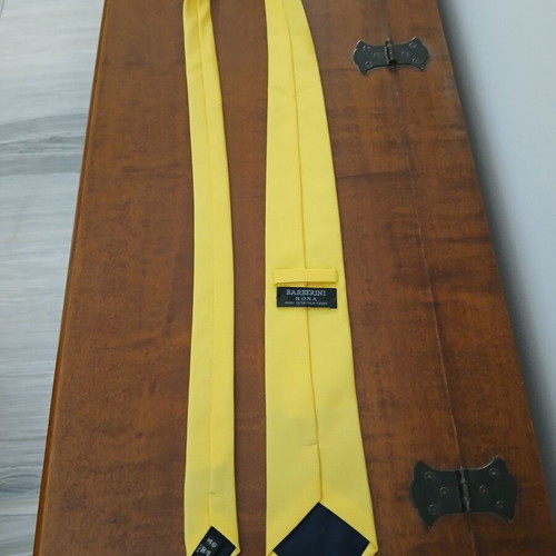 Barberini silk tie like new, yellow