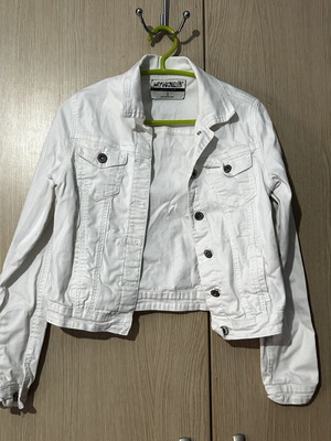 Jean jacket small used, white