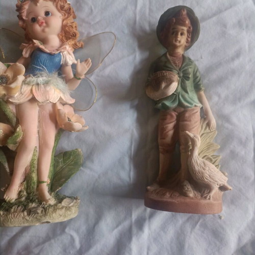 Decorative items used, pack of 3, resin