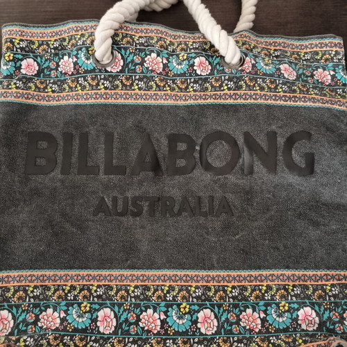 Billabong large cotton beach bag used with floral design and rope handles