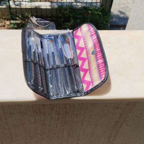 Makeup brush set 7pcs with case new