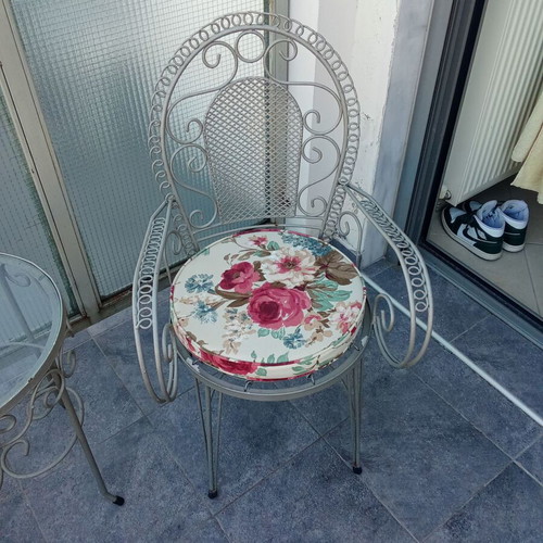 Fer Forge garden sofa set like new with chairs, tables, and two-seater couch