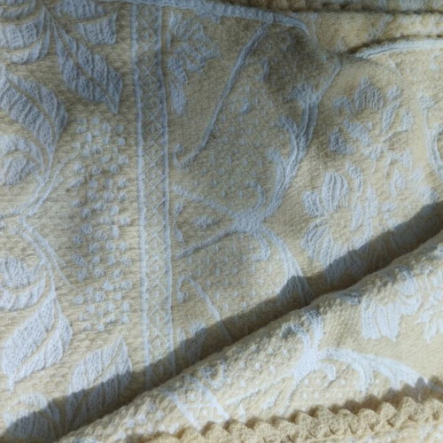 Woven blanket like new, traditional white ecru 340x210 cm