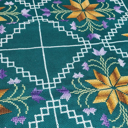 Vintage embroidered hand-stitched square new, 0.75x0.75 m