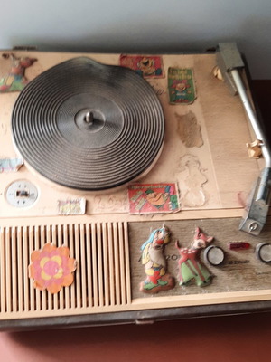 Vintage children's suitcase record player used, 1960s decor