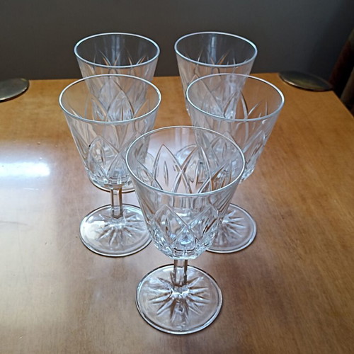Vintage Harlequin crystal glasses set of 5, like new