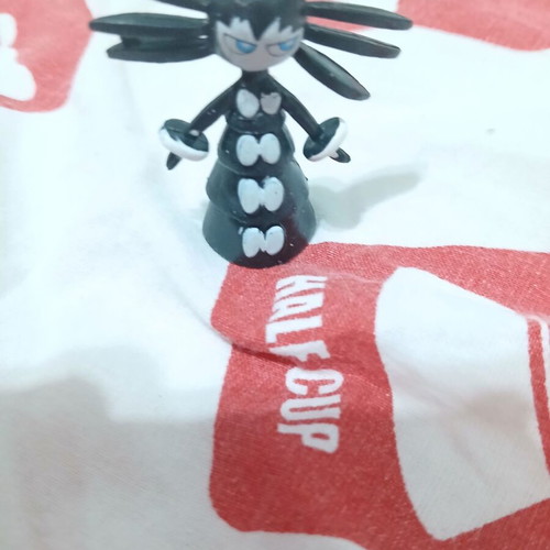 Gothitell Gen 5 Pokemon figure