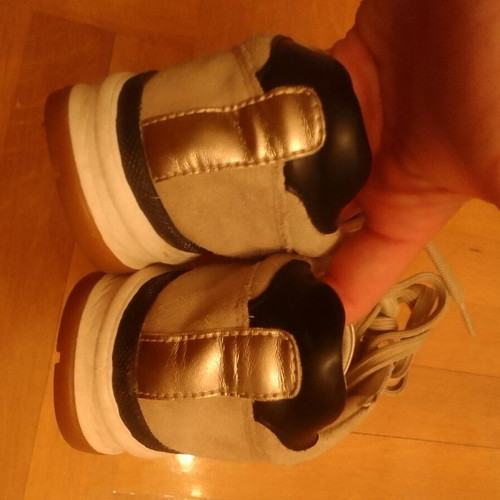 Geox sneakers size 36 like new, gold