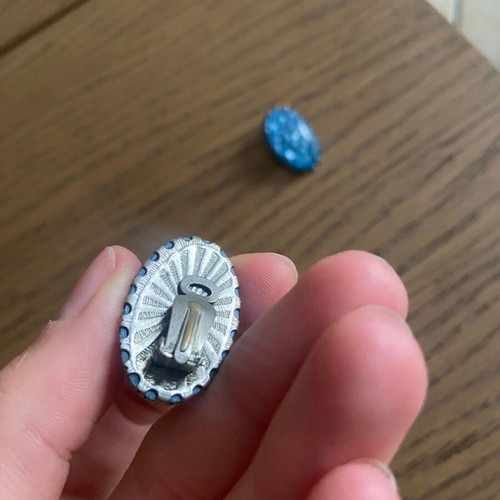 Set of 2 vintage clip-on earrings like new, blue and gold