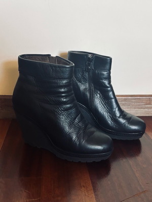 Sax platform ankle boots like new, black leather, size 38