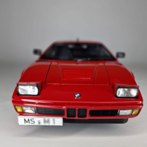 Metal model Norev BMW M1 1980 1:18 scale new