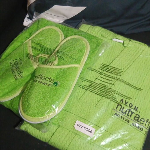 Bathrobe set with slippers and turban new
