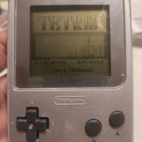 Gameboy Pocket functional with 2 games and horizontal line on screen