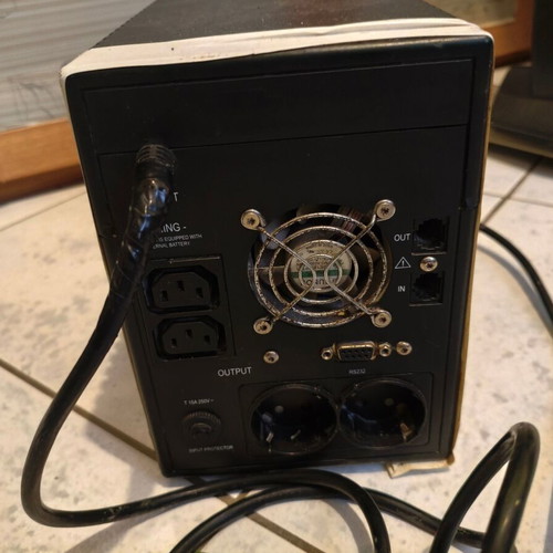 Accupower UPS BL2 1400 used, inverter with panel support