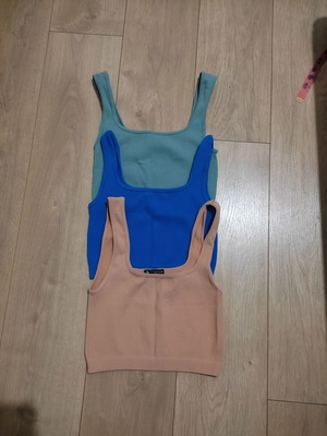 Zara short rib top set of 3 like new, XS multicolor