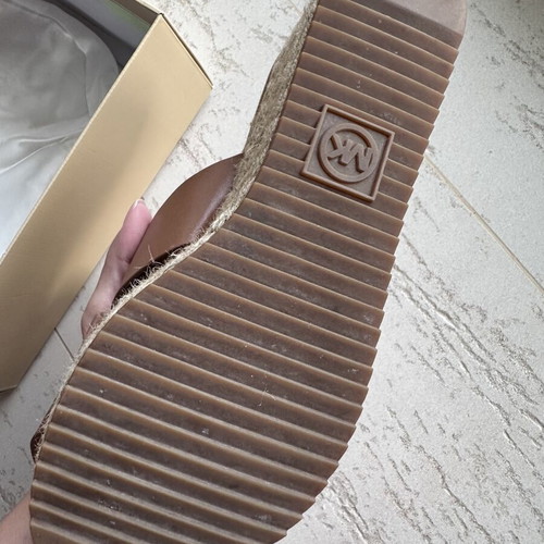 Michael Kors leather slippers like new, size 38, brown